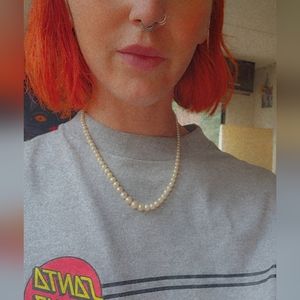 VINTAGE 18" Pearl Necklace